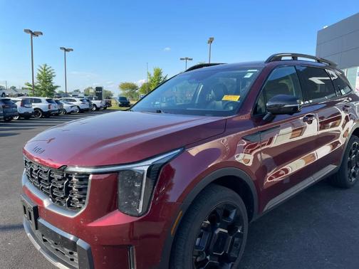 Red 2025 Kia Sorento SX