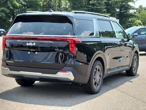 2026 Kia Carnival SX