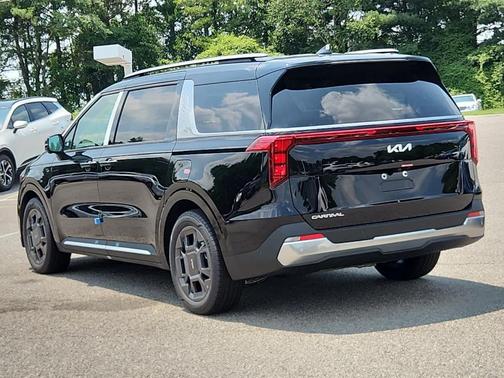 2026 Kia Carnival SX