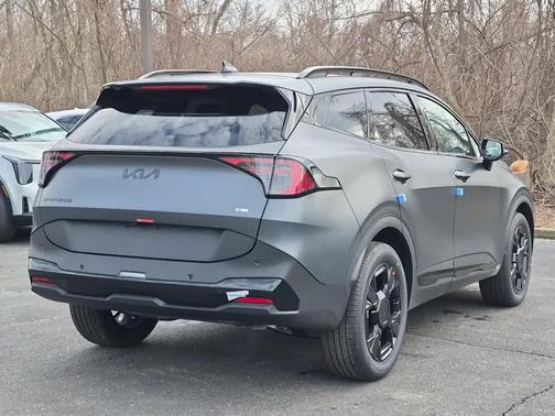 Shadow 2026 Kia Sportage Hybrid X-LINE
