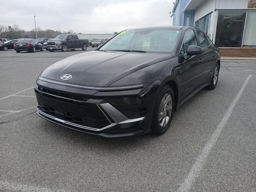 Carbon Blue 2025 Hyundai SONATA SE