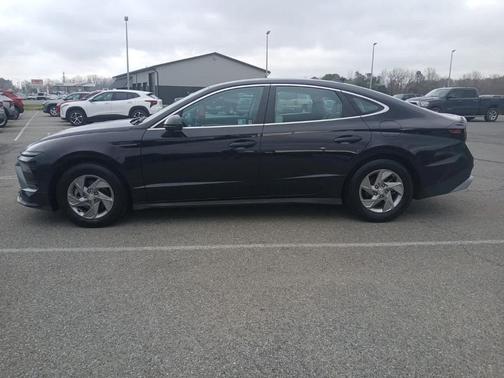 Carbon Blue 2025 Hyundai SONATA SE