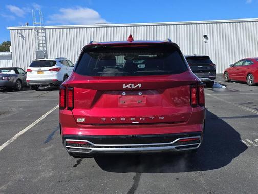 2022 Kia Sorento S