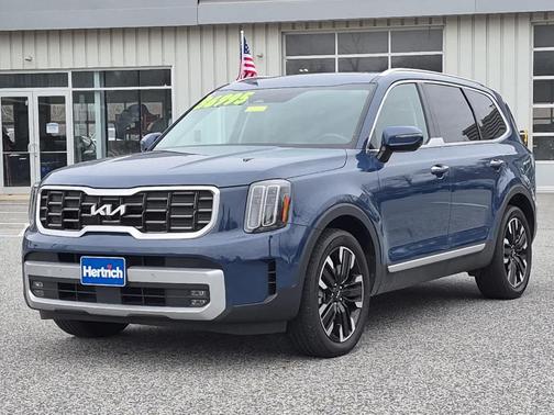 Midnight Black 2023 Kia Telluride SX