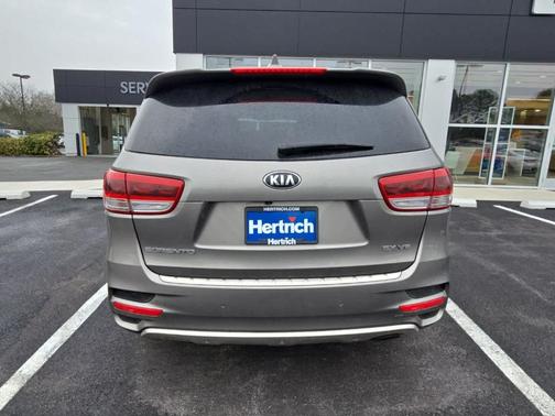 2016 Kia Sorento SX