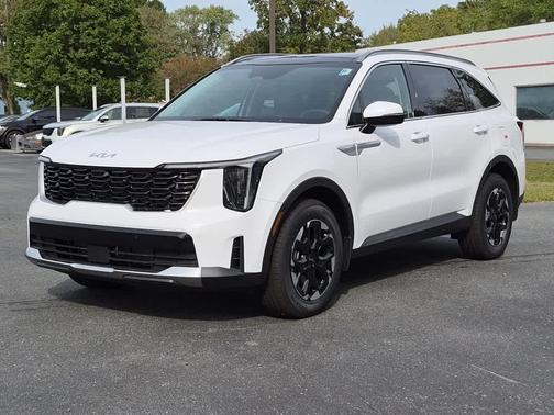 Glacial White Pearl 2026 Kia Sorento S