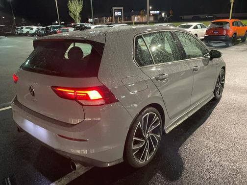 2024 Volkswagen Golf GTI 2.0T Autobahn