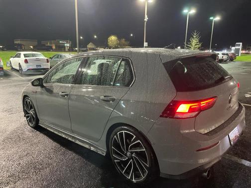 2024 Volkswagen Golf GTI 2.0T Autobahn