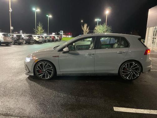 2024 Volkswagen Golf GTI 2.0T Autobahn