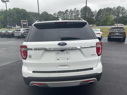 Oxford White 2016 Ford Explorer XLT