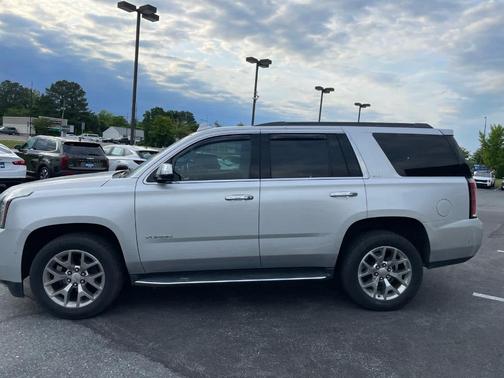 Quicksilver Metallic 2018 GMC Yukon SLT