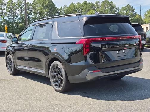 Aurora Black Pearl 2027 Kia Carnival SX