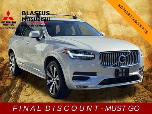 2022 Volvo XC90 T6 Inscription 7 Passenger