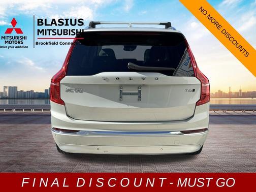 2022 Volvo XC90 T6 Inscription 7 Passenger