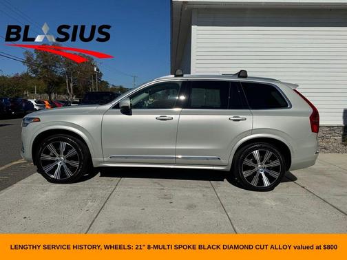 2022 Volvo XC90 T6 Inscription 7 Passenger