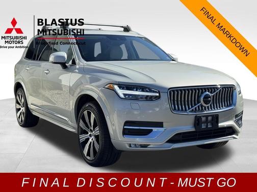 2022 Volvo XC90 T6 Inscription 7 Passenger