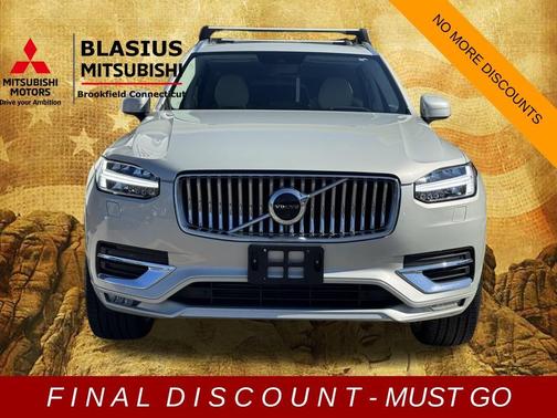 2022 Volvo XC90 T6 Inscription 7 Passenger
