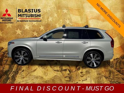 2022 Volvo XC90 T6 Inscription 7 Passenger