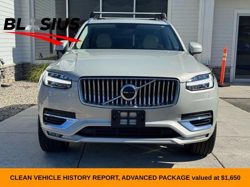 2022 Volvo XC90 T6 Inscription 7 Passenger