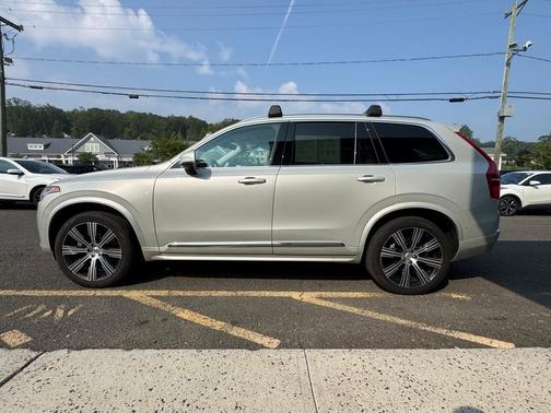 2022 Volvo XC90 T6 Inscription 7 Passenger
