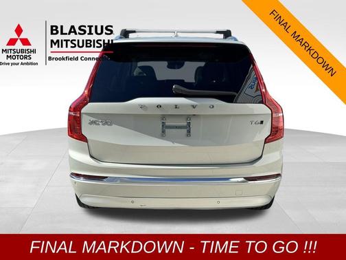 2022 Volvo XC90 T6 Inscription 7 Passenger