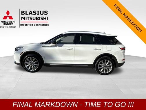 2022 Lincoln Corsair Standard