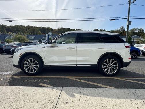 2022 Lincoln Corsair Standard