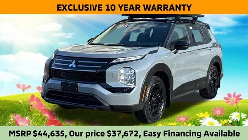 Moonstone Gray / Black Roof 2026 Mitsubishi Outlander Trail Edition