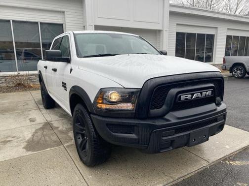 2024 RAM 1500 Classic Warlock Crew Cab 4x4 5'7' Box