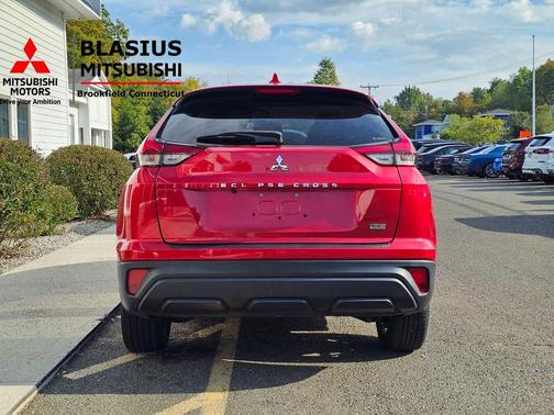 2023 Mitsubishi Eclipse Cross LE