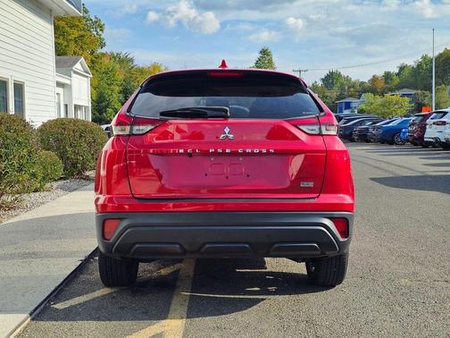 2023 Mitsubishi Eclipse Cross LE