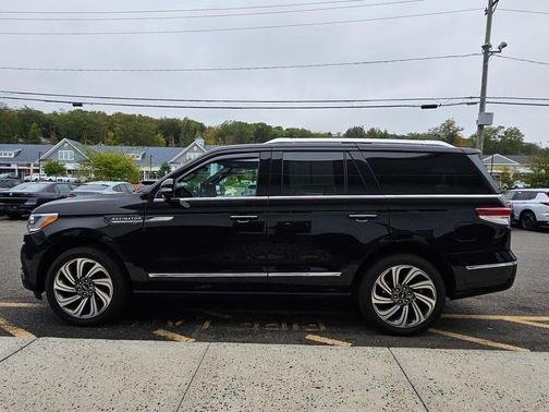 2022 Lincoln Navigator Reserve