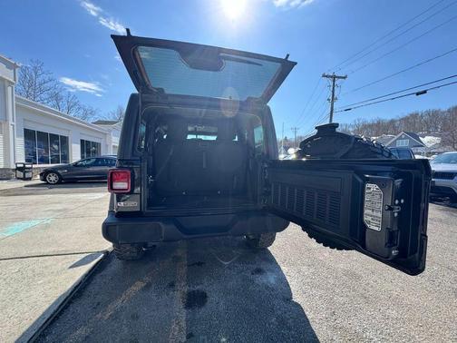 2022 Jeep Wrangler Sport
