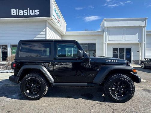 2022 Jeep Wrangler Sport