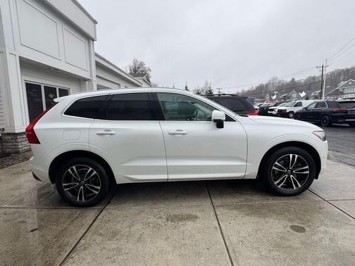 2018 Volvo XC60 T6 Momentum