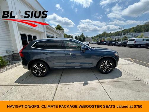 2021 Volvo XC60 T5 Momentum