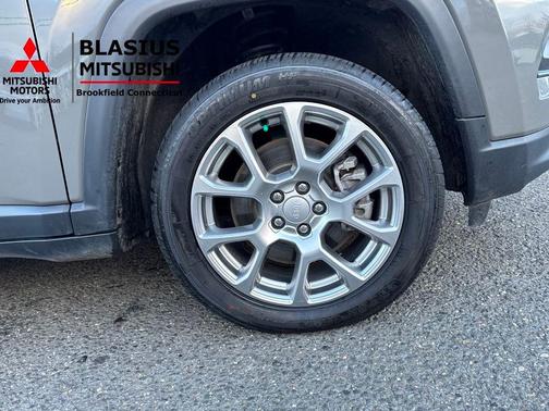 2023 Jeep Compass Latitude Lux