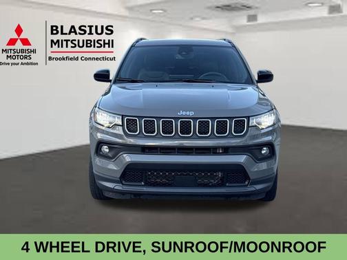 2023 Jeep Compass Latitude Lux