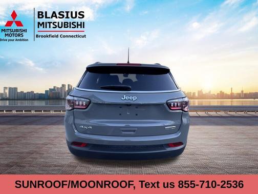 2023 Jeep Compass Latitude Lux