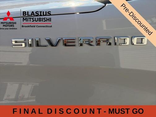 White 2025 Chevrolet Silverado 1500 RST