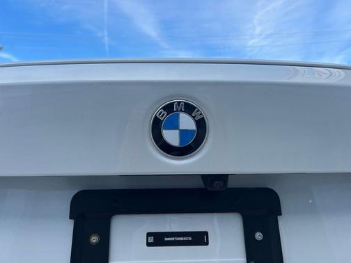 2024 BMW 330 i xDrive