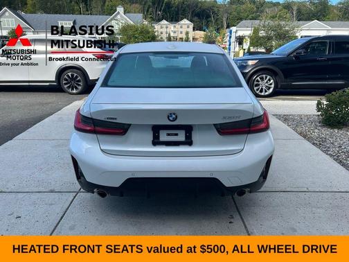 2024 BMW 330 i xDrive