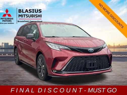 2025 Toyota Sienna XSE 7 Passenger