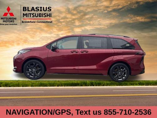 2025 Toyota Sienna XSE 7 Passenger