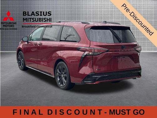 Ruby Flare Pearl 2025 Toyota Sienna XSE 7 Passenger