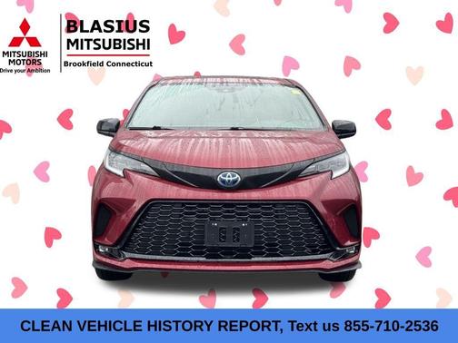 2025 Toyota Sienna XSE 7 Passenger