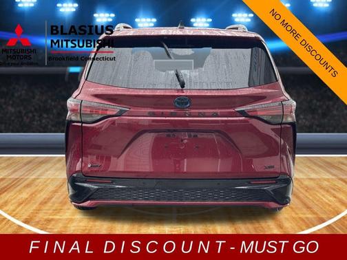2025 Toyota Sienna XSE 7 Passenger