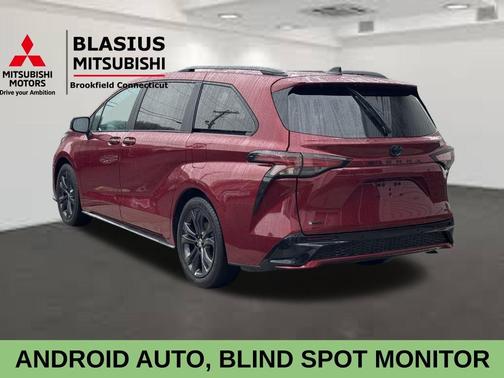 2025 Toyota Sienna XSE 7 Passenger