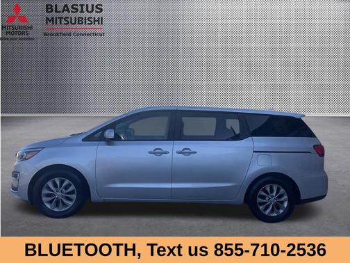 Silky Silver 2021 Kia Sedona LX
