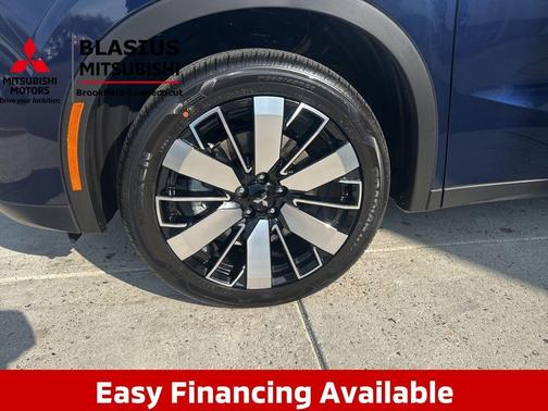Blue 2026 Mitsubishi Outlander SE